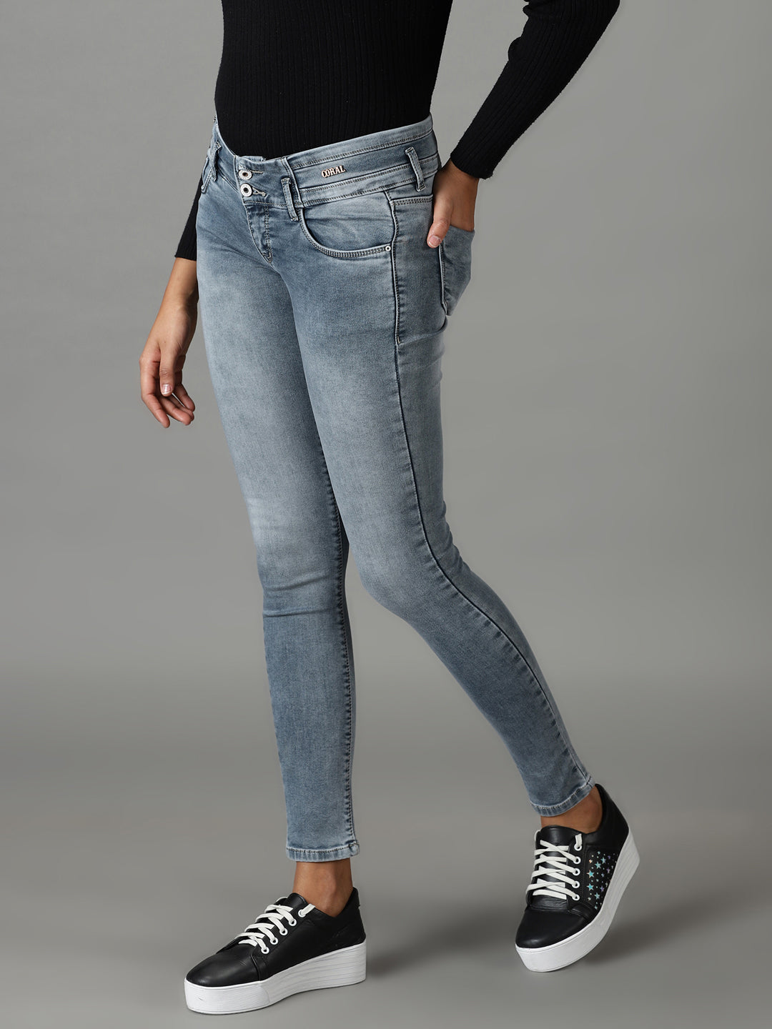 Women's Grey Slim Fit Light Fade Acid Wash Stretchable Jeans