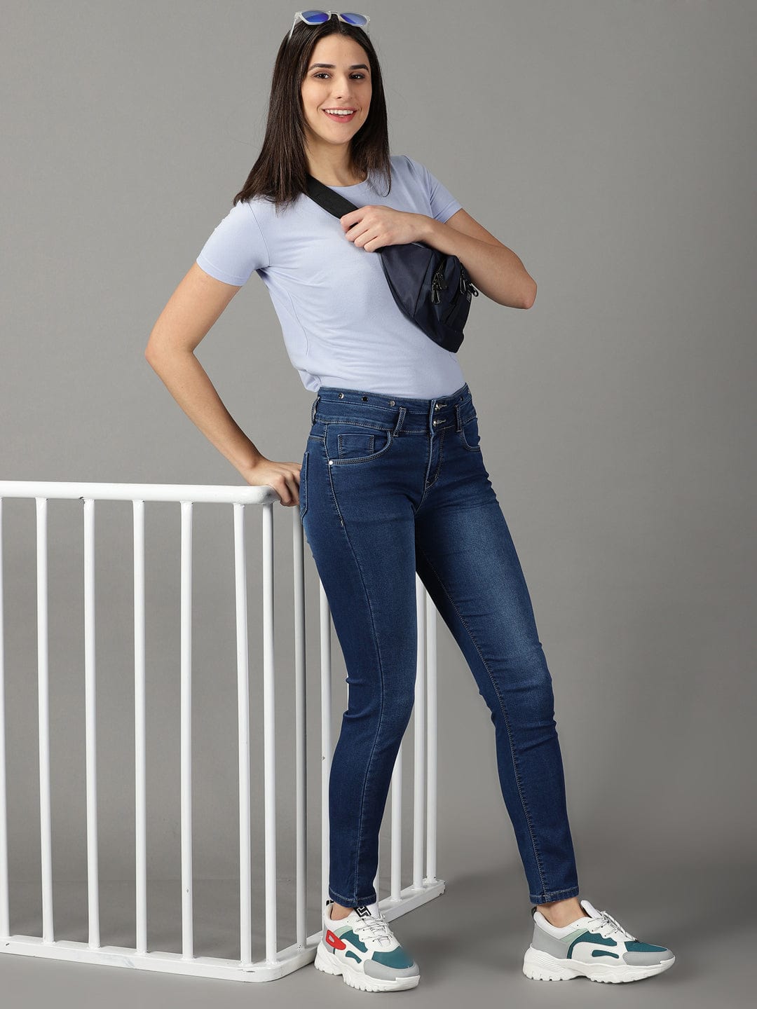 Women's Navy Blue Tapered Fit High-Rise Light Fade Stretchable Cotton Jeans