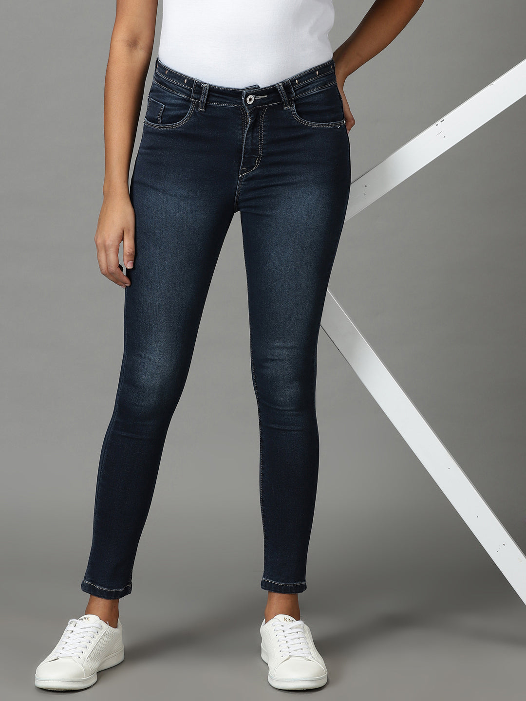 Women's Navy Blue Skinny Fit High-Rise Light Fade Stretchable Cotton Jeans