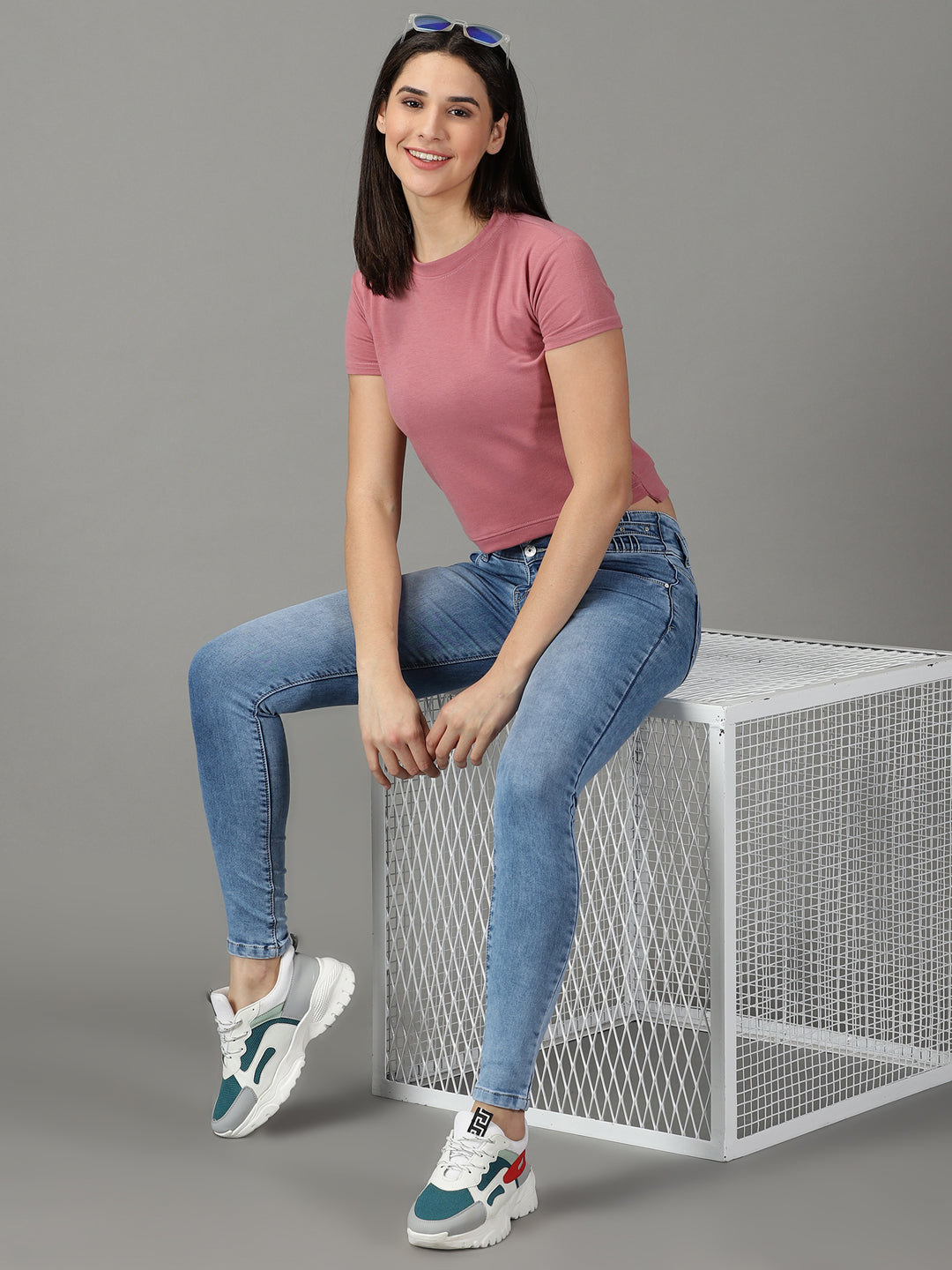 Women's Blue Skinny Fit High-Rise Light Fade Stretchable Jeans