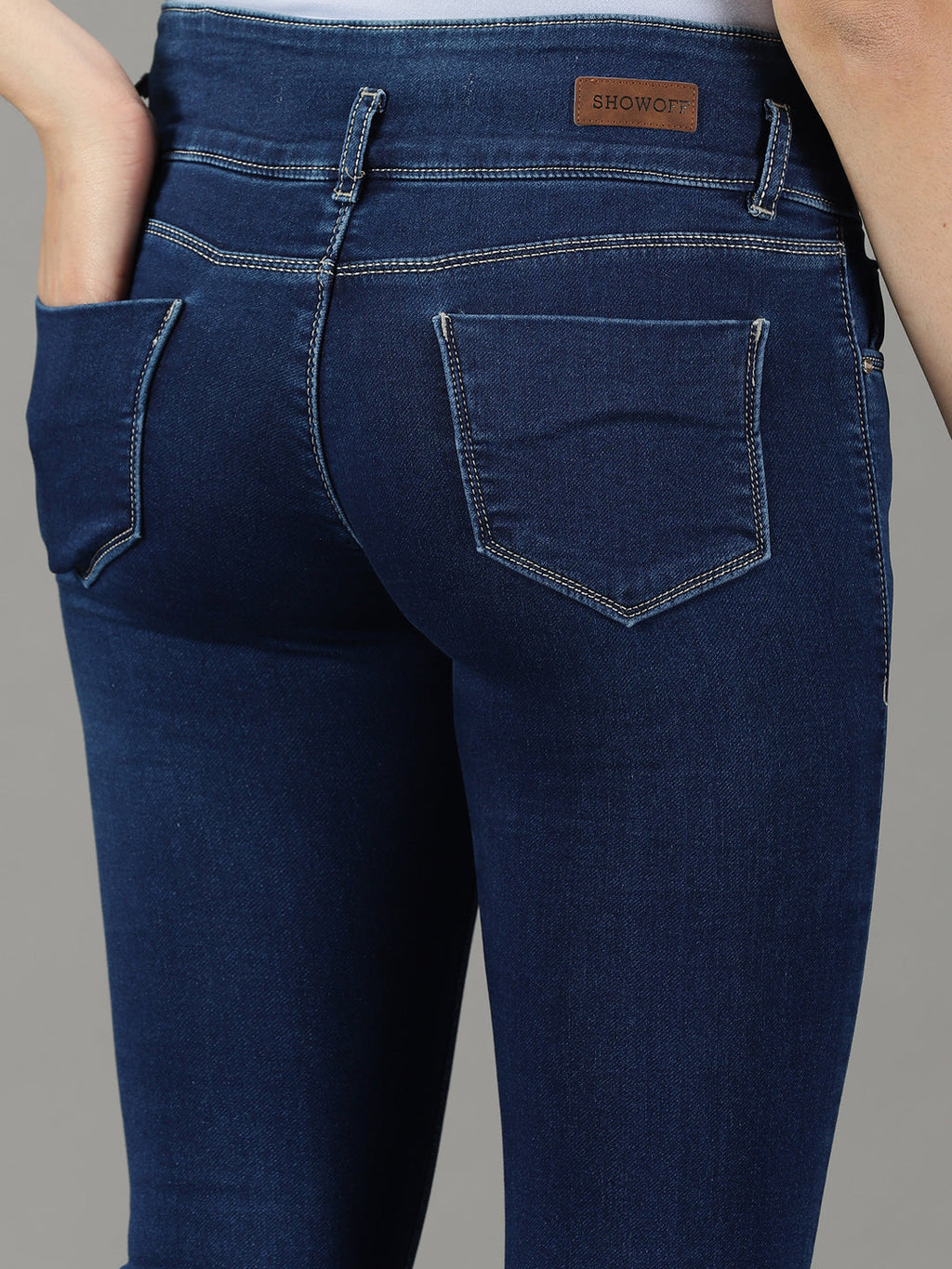 Women's Navy Blue Skinny Fit High-Rise Light Fade Stretchable Jeans