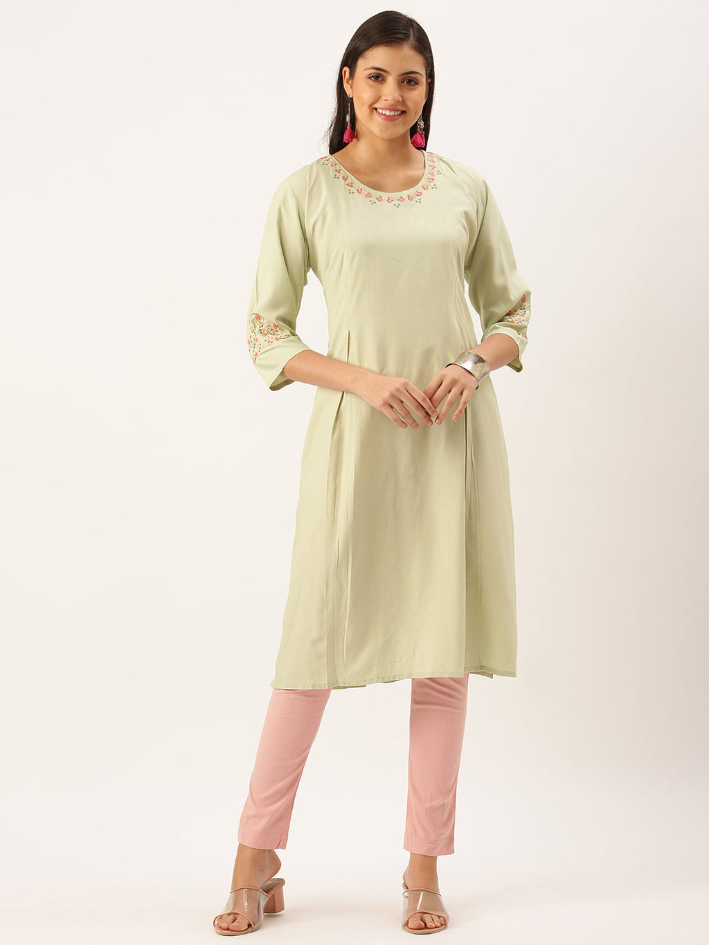 Women's Green Thread Work Straight Kurta
