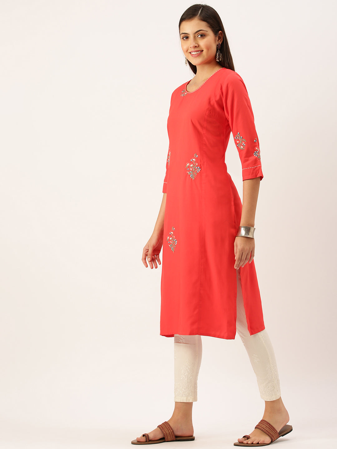 Women's Red Solid Straight Kurta