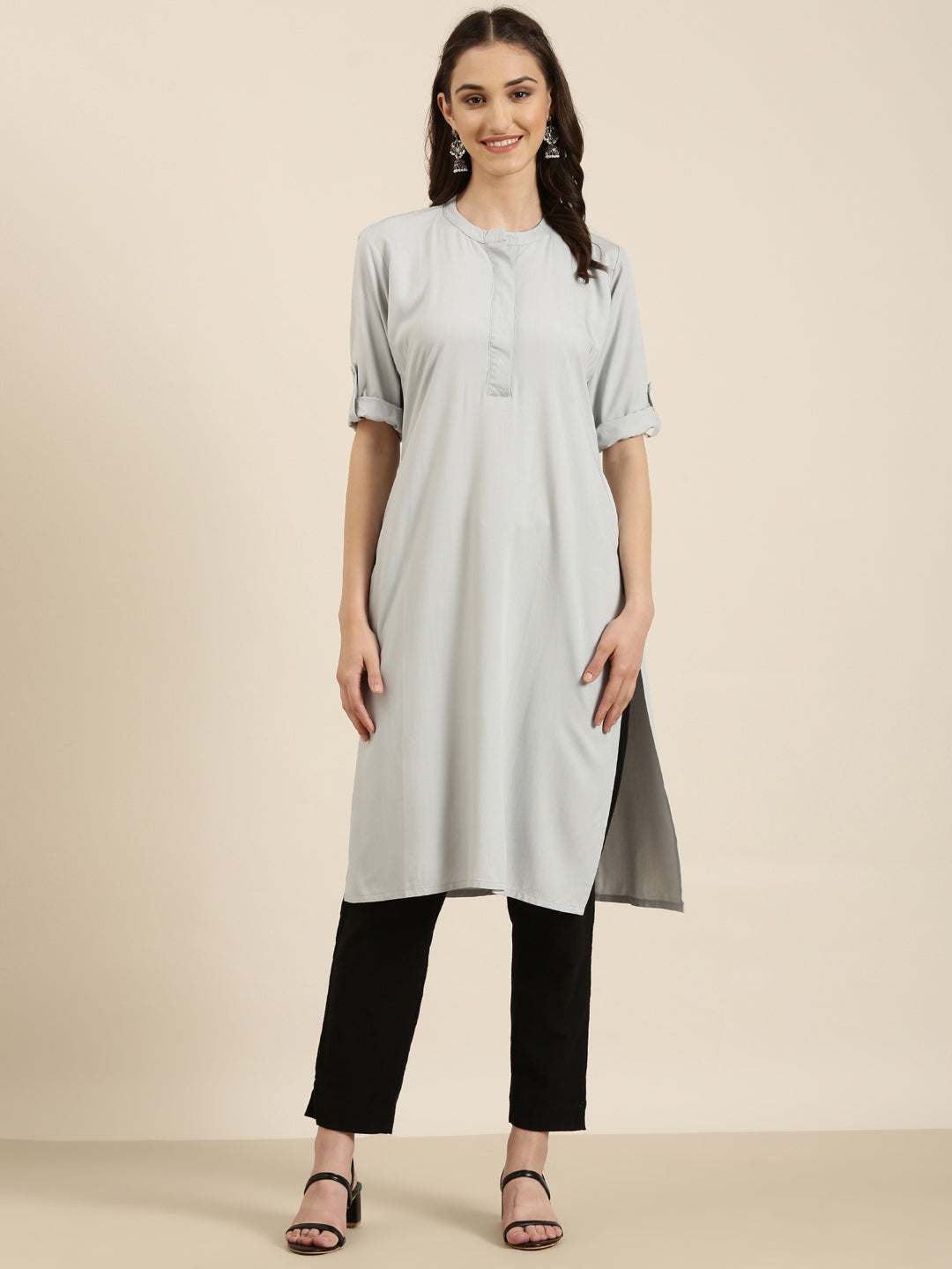 Women's Grey Solid Straight Kurta