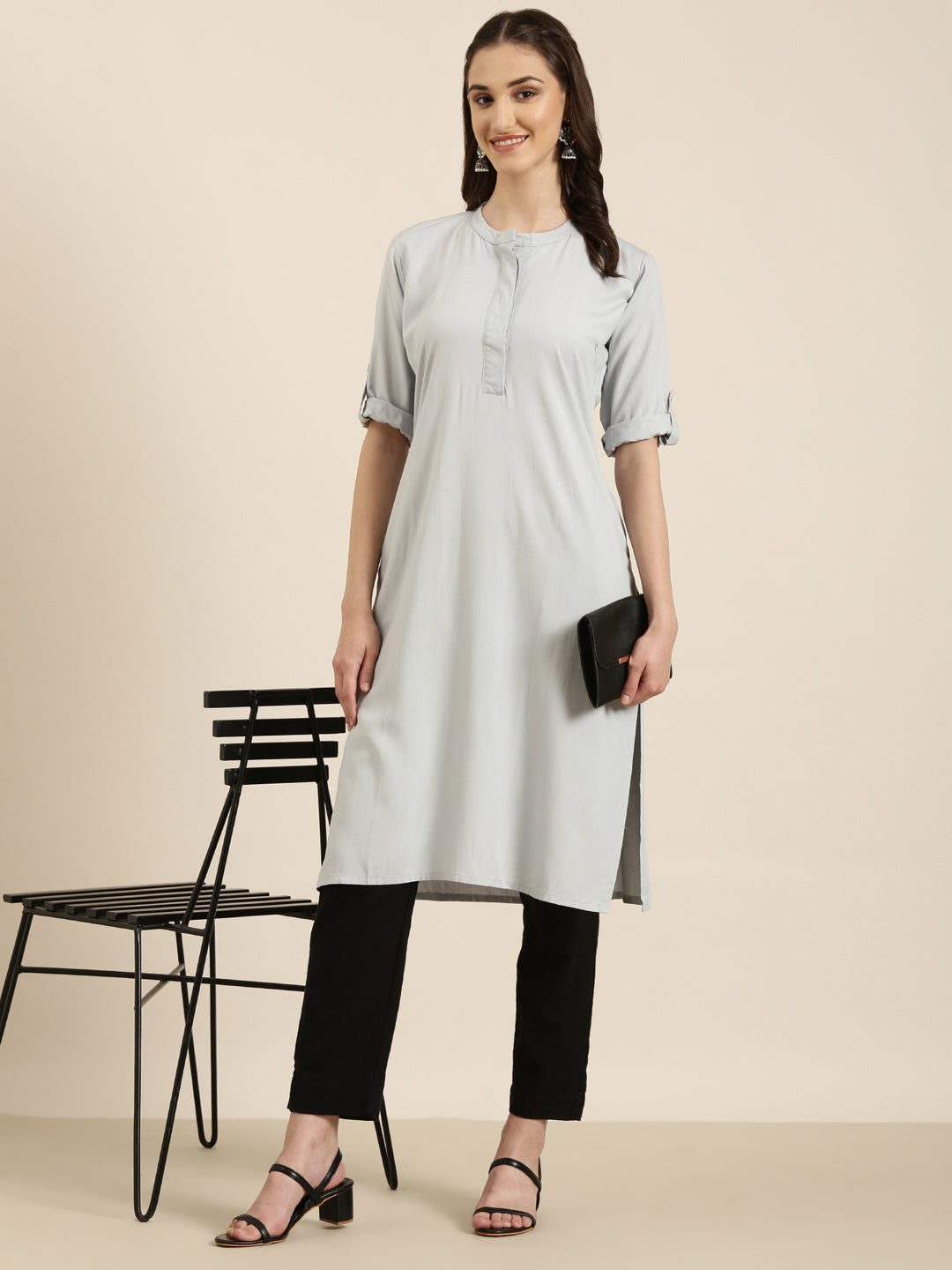 Women's Grey Solid Straight Kurta