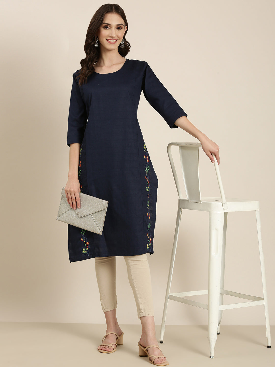 Women's Navy Blue Floral Embroidered Straight Kurta