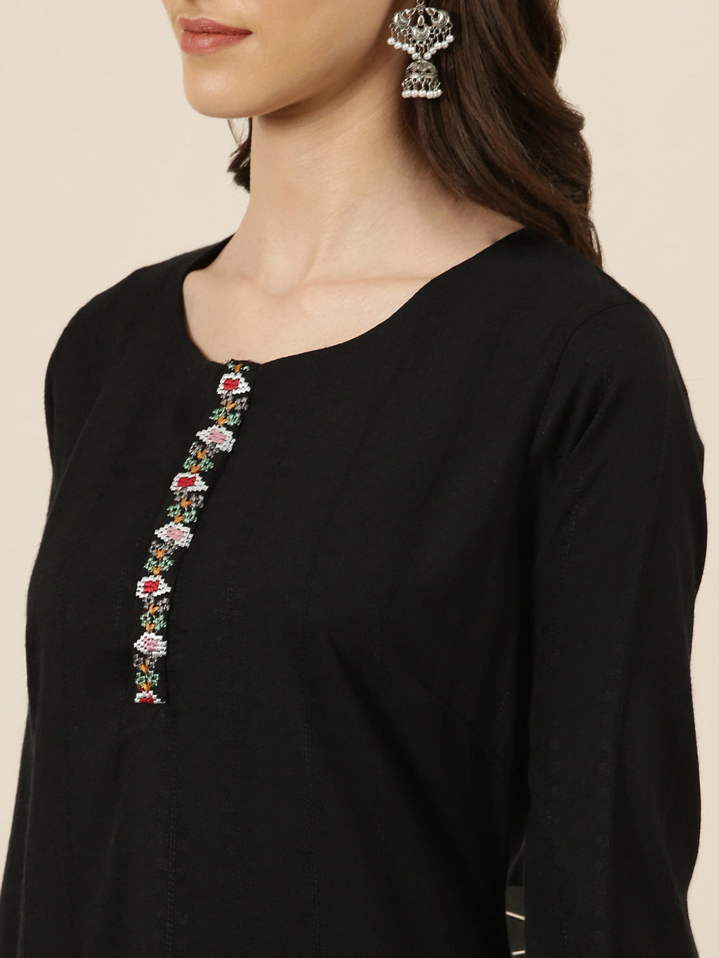 Women's Black Striped Thread Work Straight Kurta