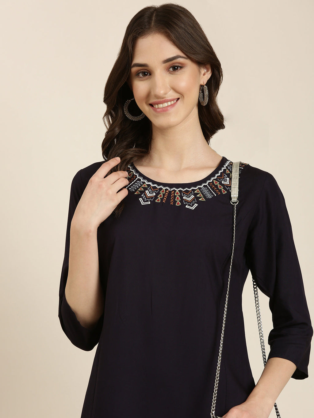 Women's Navy Blue Round Neck Cotton Straight Kurta
