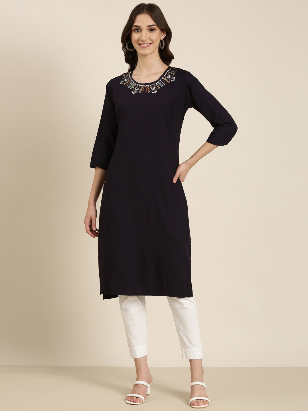 Women's Navy Blue Round Neck Cotton Straight Kurta