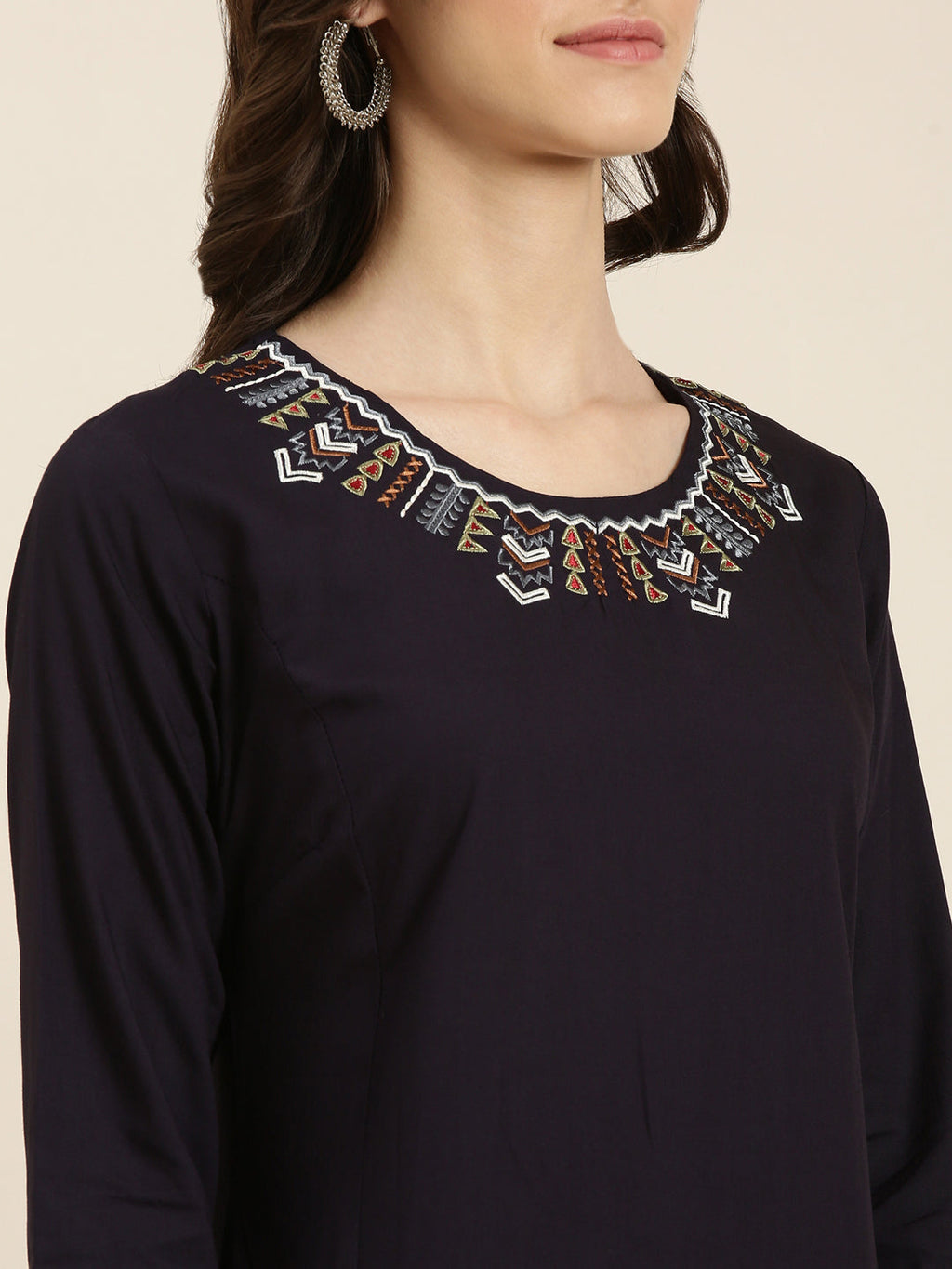 Women's Navy Blue Round Neck Cotton Straight Kurta
