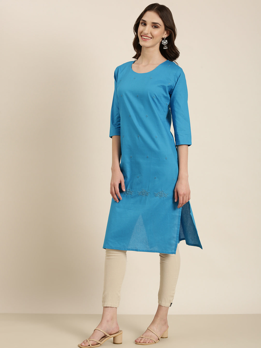 Women's Blue Embroidered Round Neck Straight Kurta
