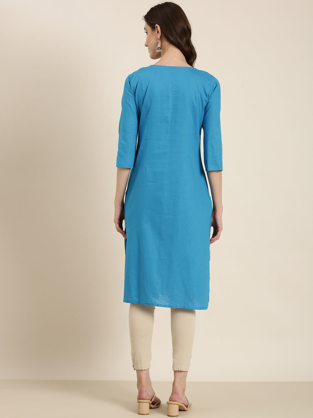Women's Blue Embroidered Round Neck Straight Kurta
