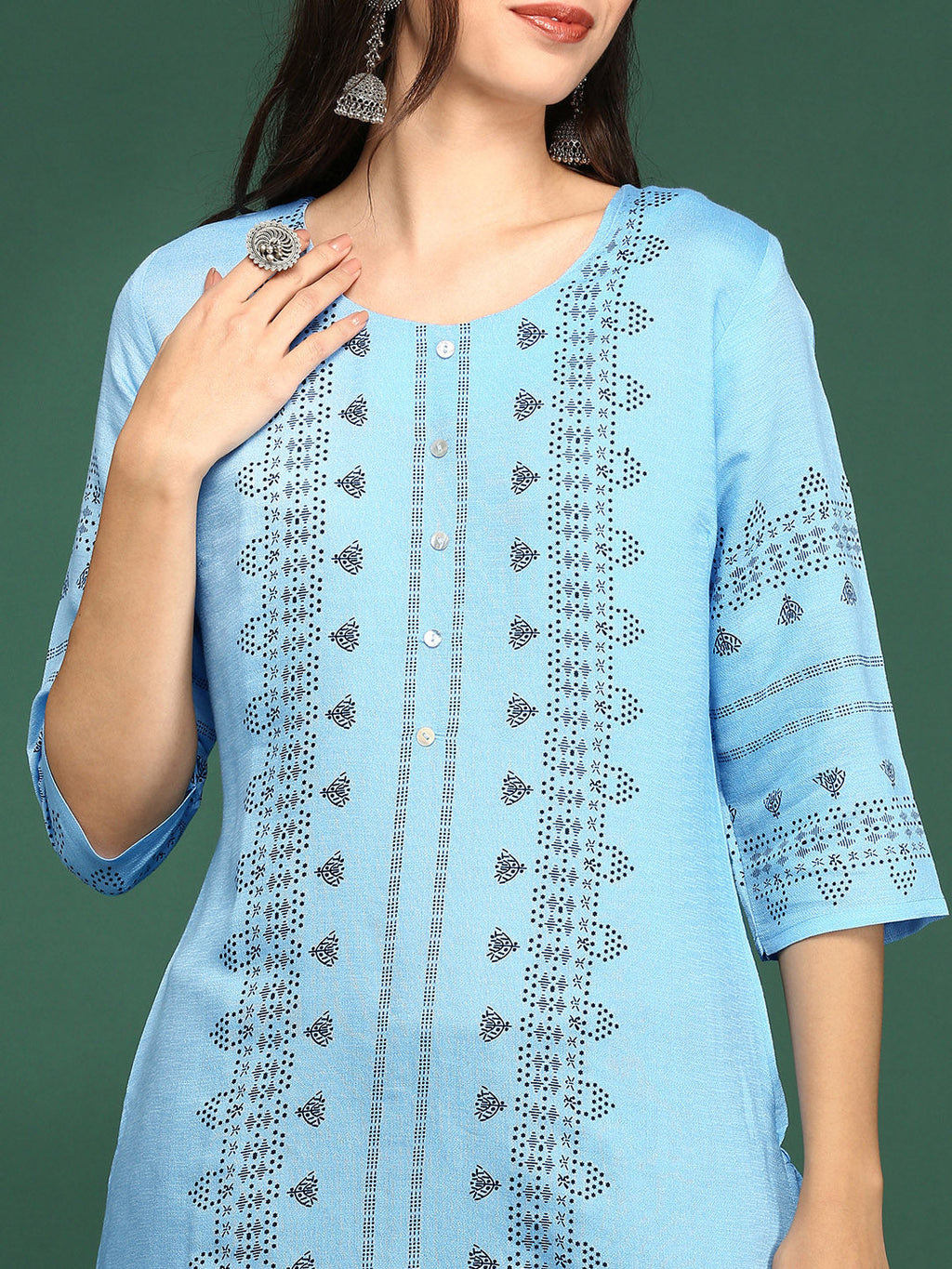 Women's Blue Ethnic Motifs Printed Cotton Straight Kurta