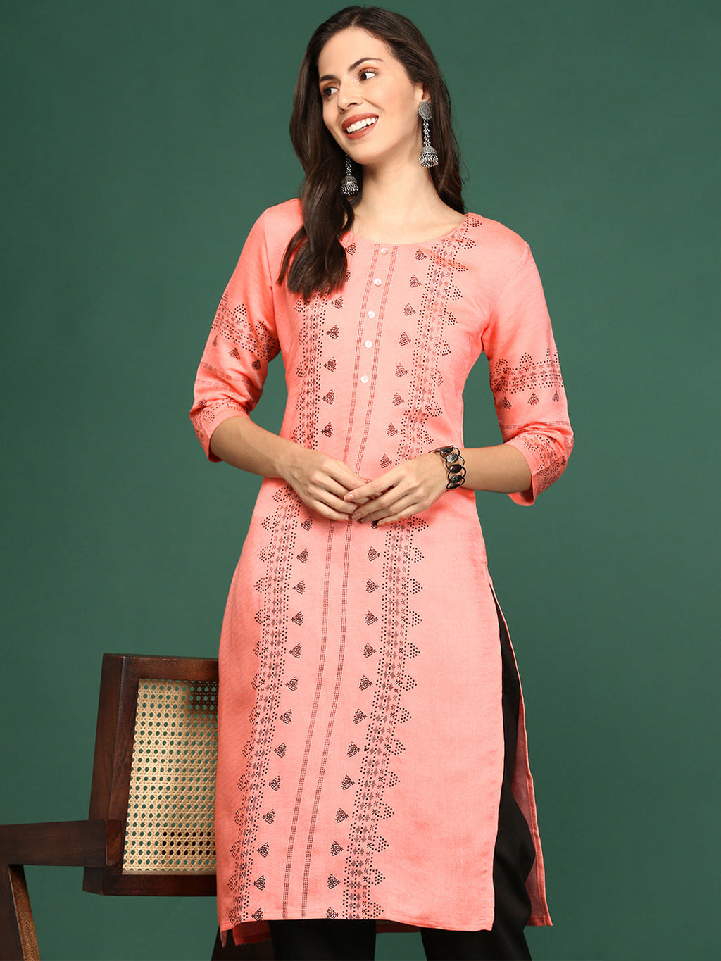 Women's Peach Geometric Printed Straight Kurta