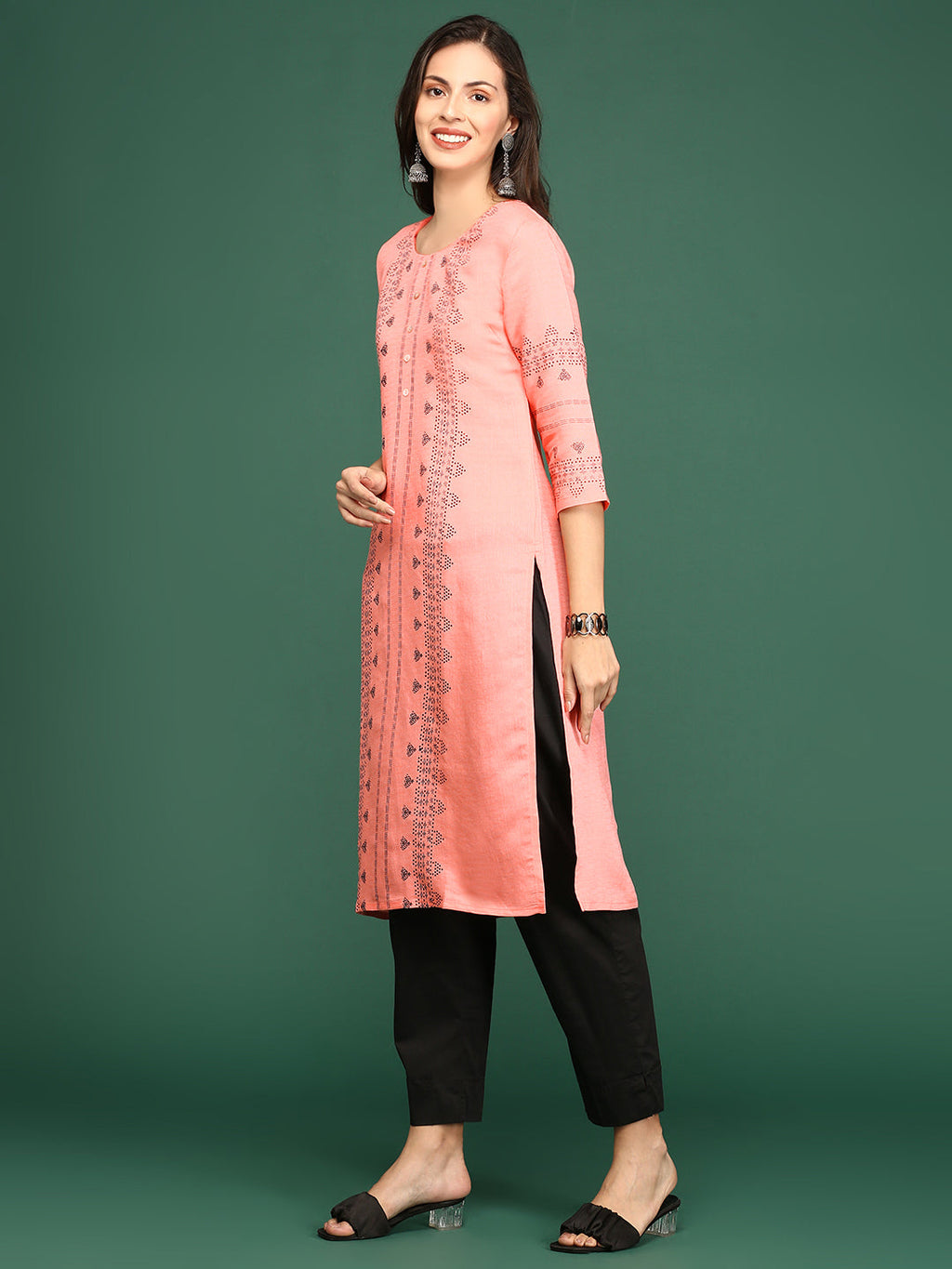 Women's Peach Geometric Printed Straight Kurta