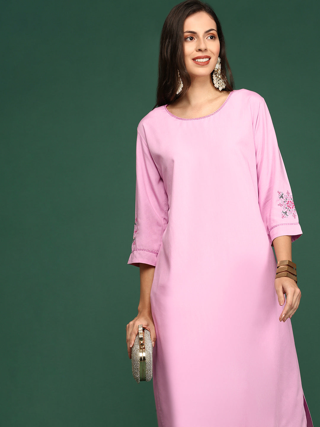 Women's Pink Round Neck Thread Work Straight Kurta