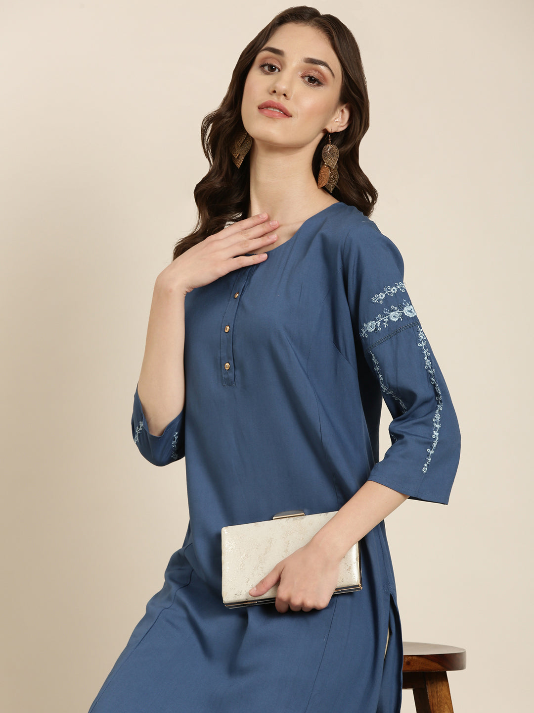 Women's Blue Round Neck Straight Kurta