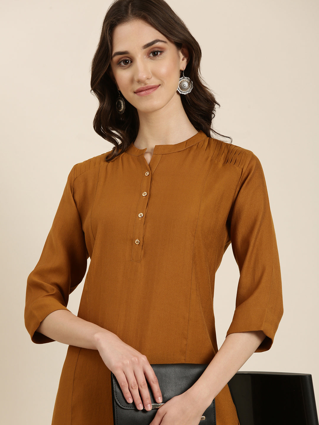 Women's Camel Brown Mandarin Collar Straight Kurta