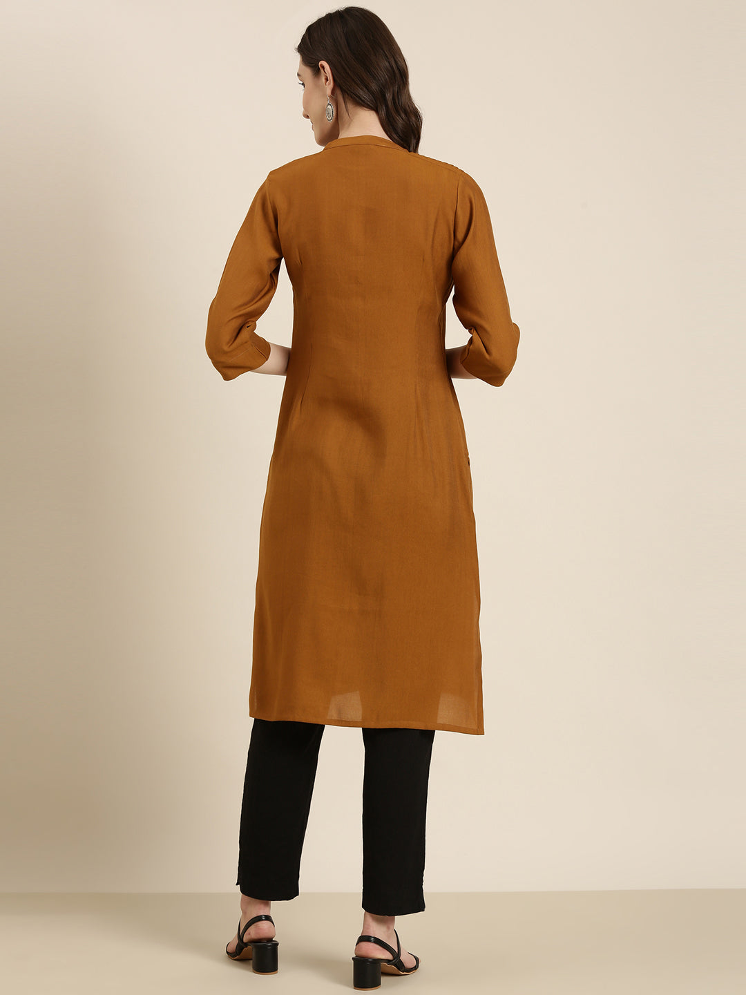 Women's Camel Brown Mandarin Collar Straight Kurta