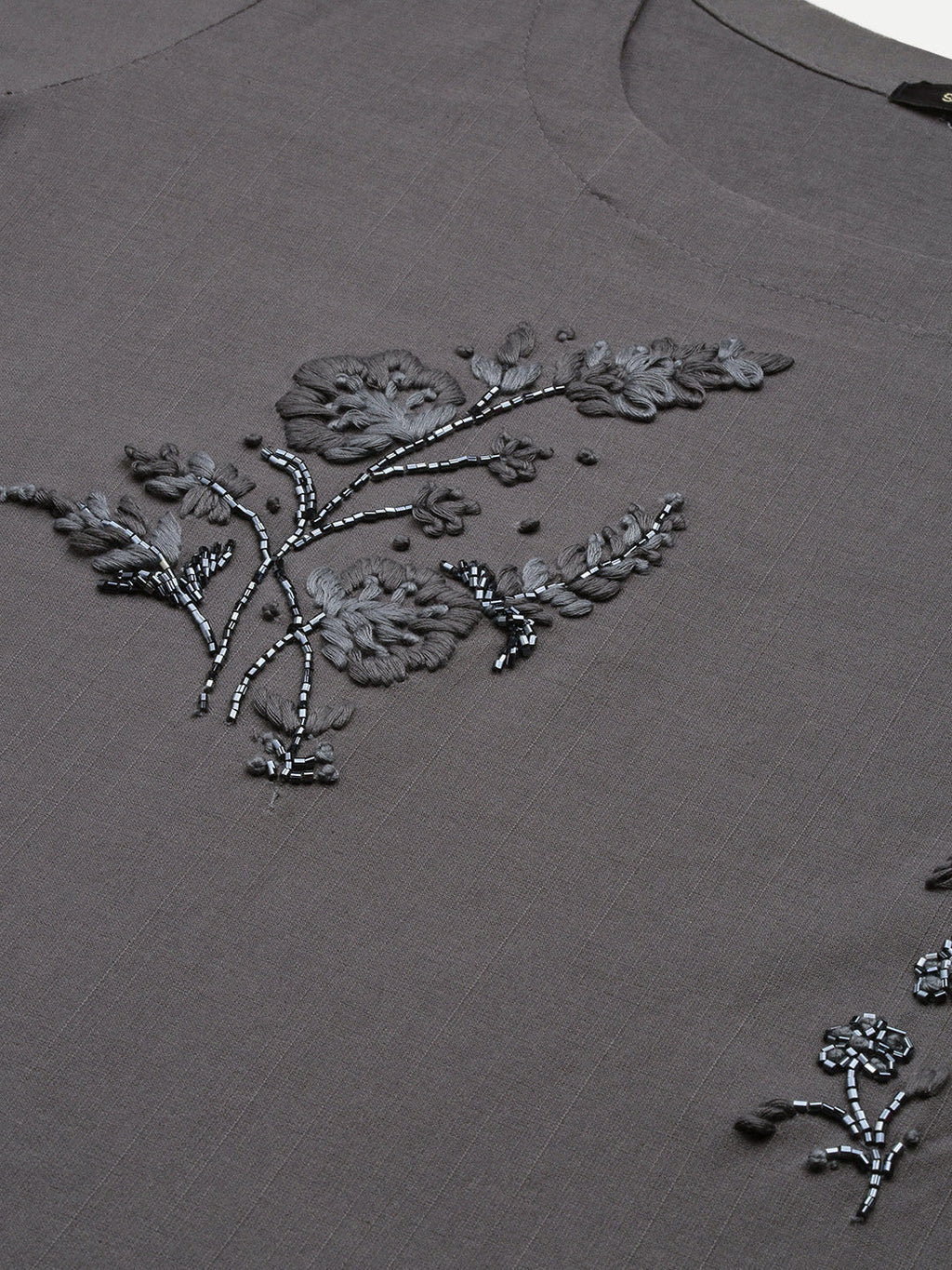 Women's Grey Embellished Beads & Stones Cotton Straight Kurta