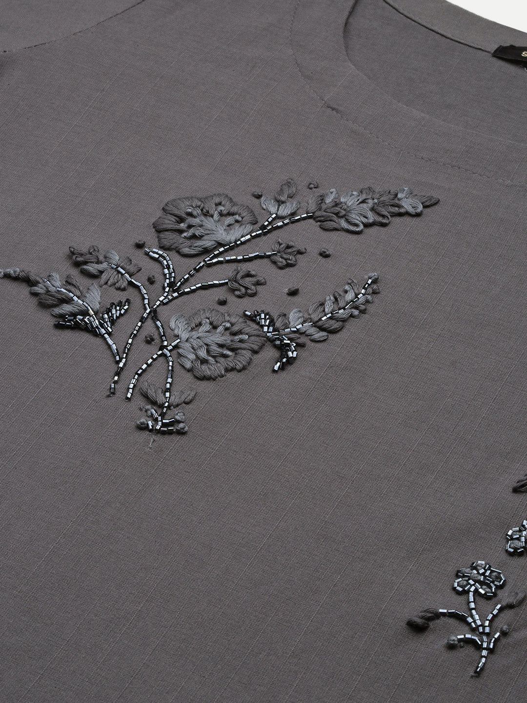 Women's Grey Embellished Beads & Stones Cotton Straight Kurta