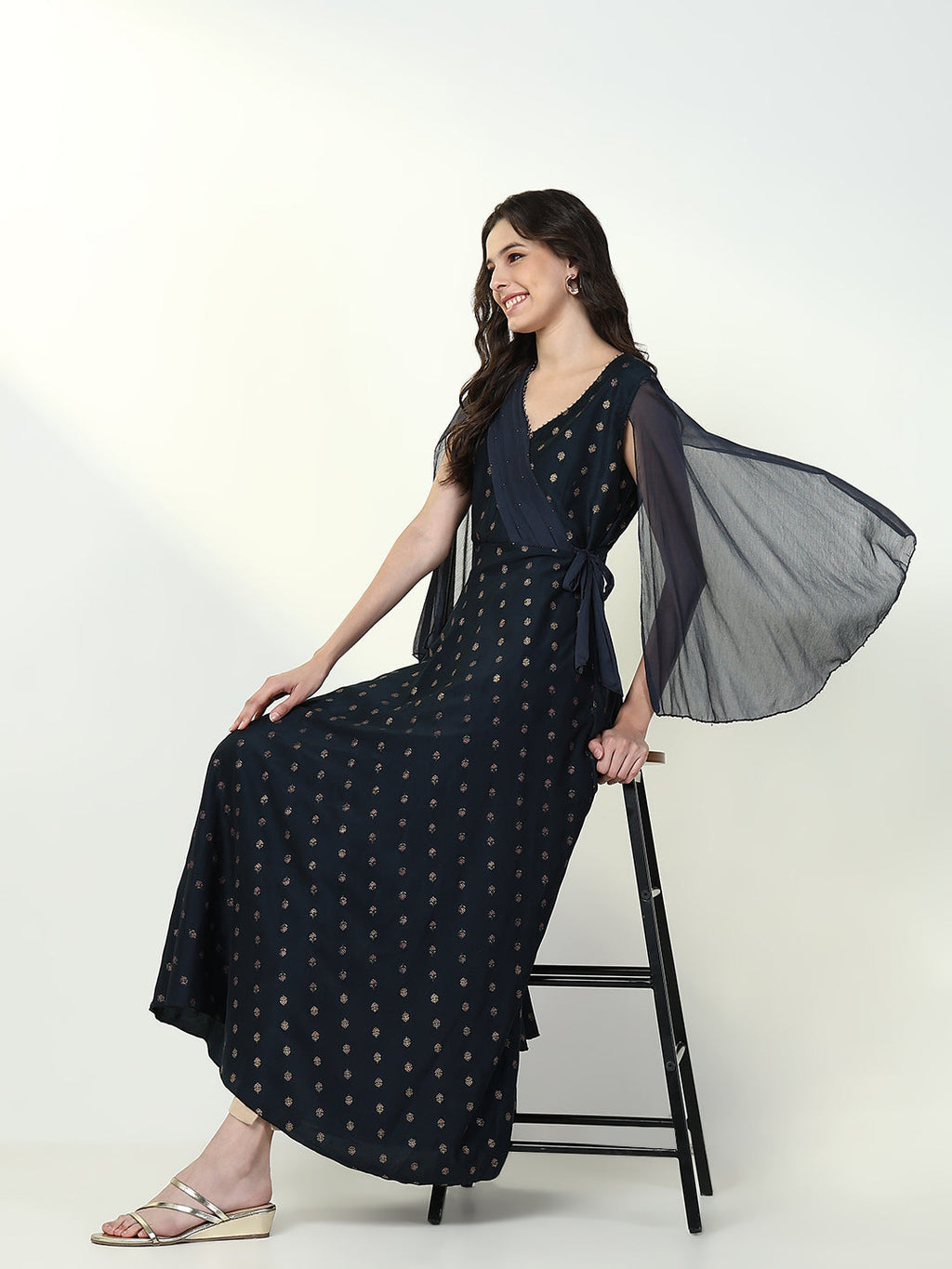 Women's Navy Blue Floral Straight Kurta