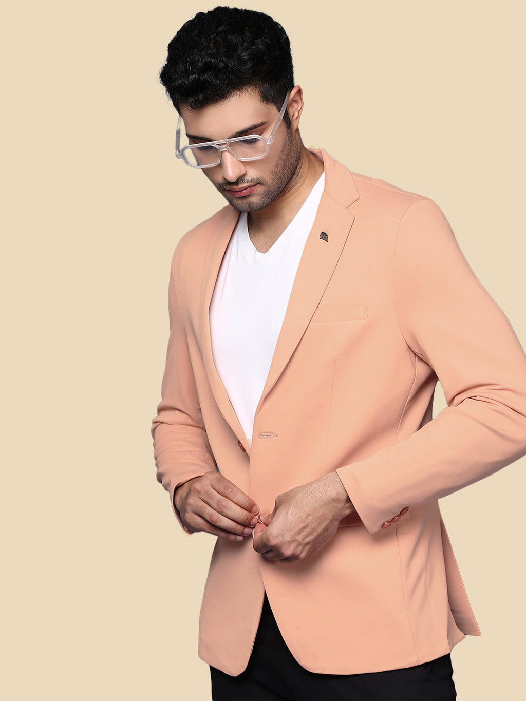 Men's Peach Solid Single Breasted Blazer