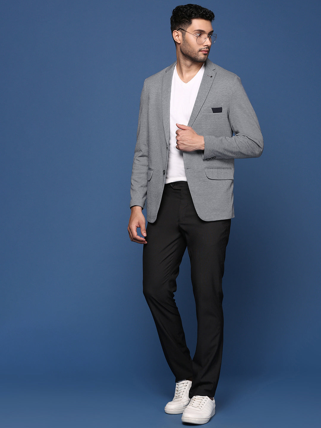 Men's Grey Solid Single Breasted Blazer