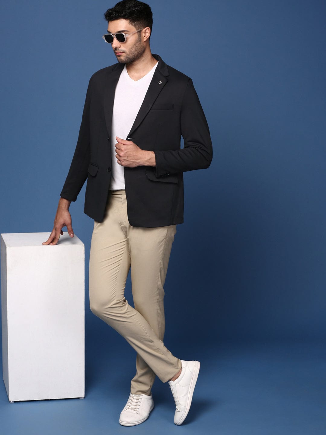 Men's Black Single Breasted Slim Fit Casual Blazer