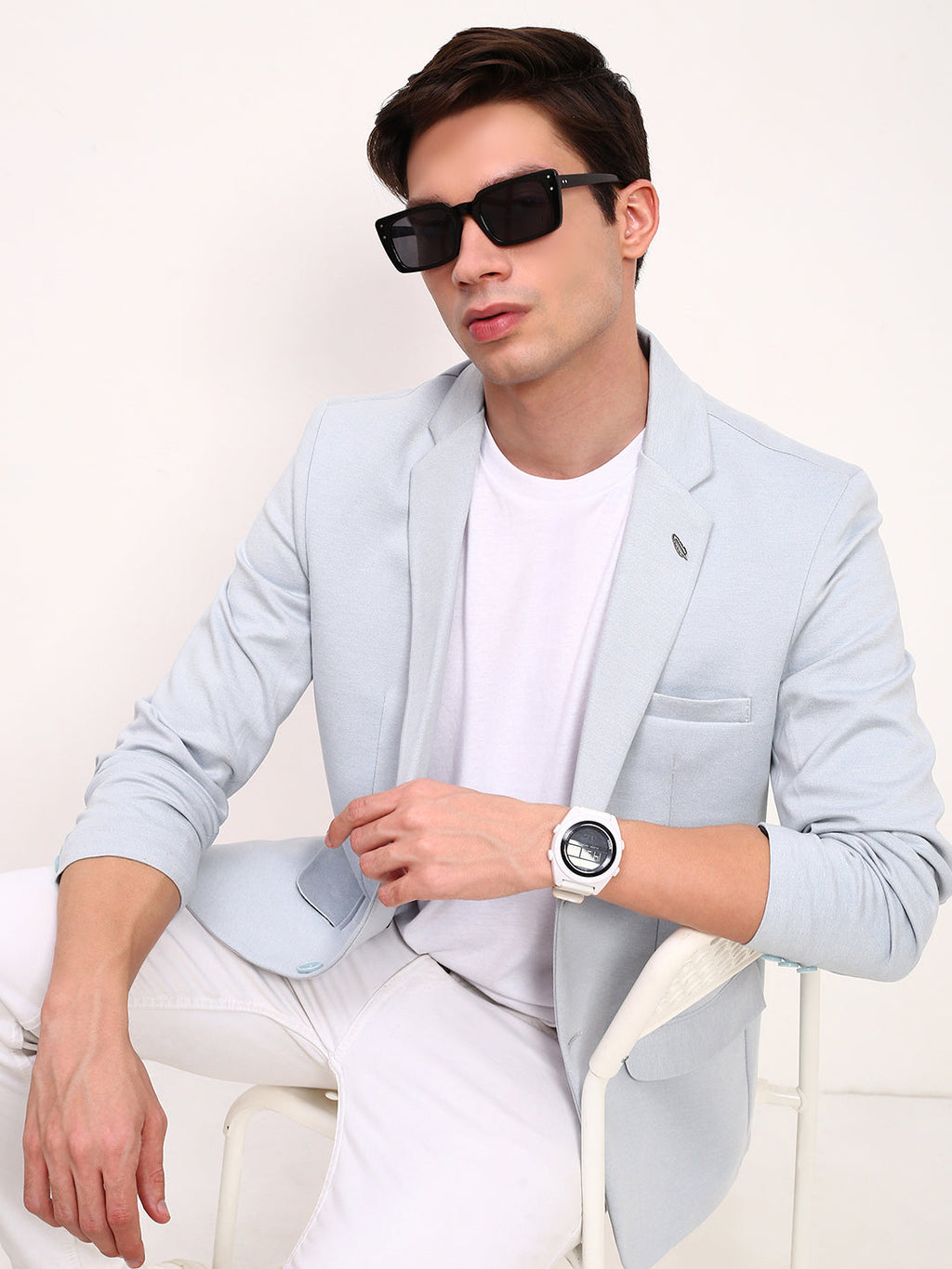 Men's Blue Solid Slim-Fit Single Breasted Blazer