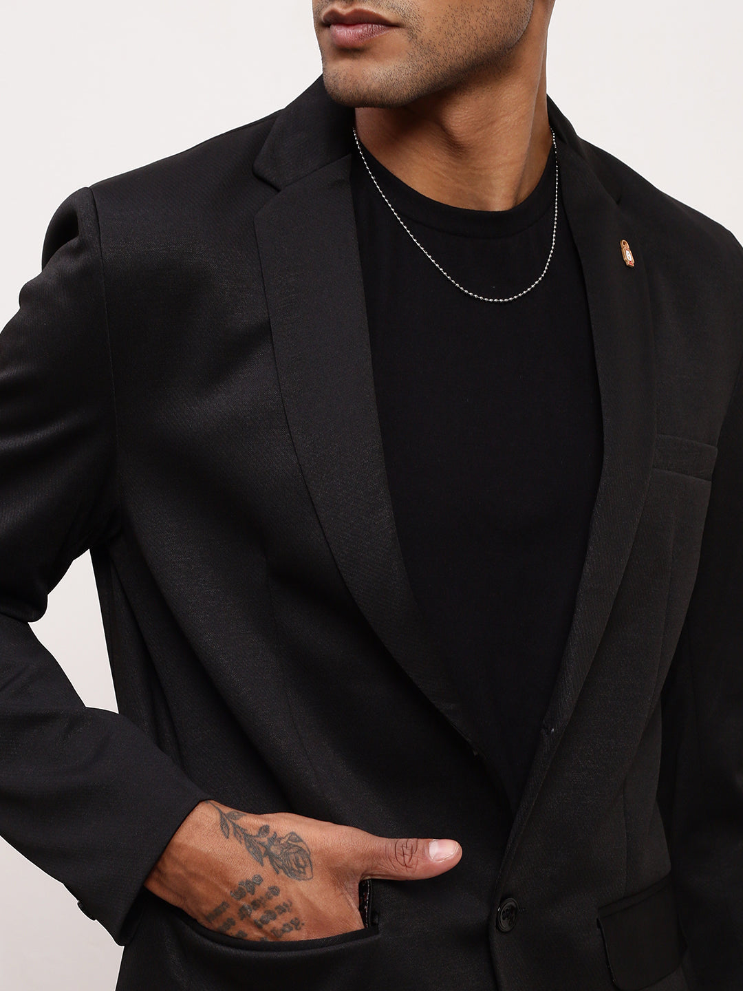 Men's Black Solid Self Design Single Breasted Blazer