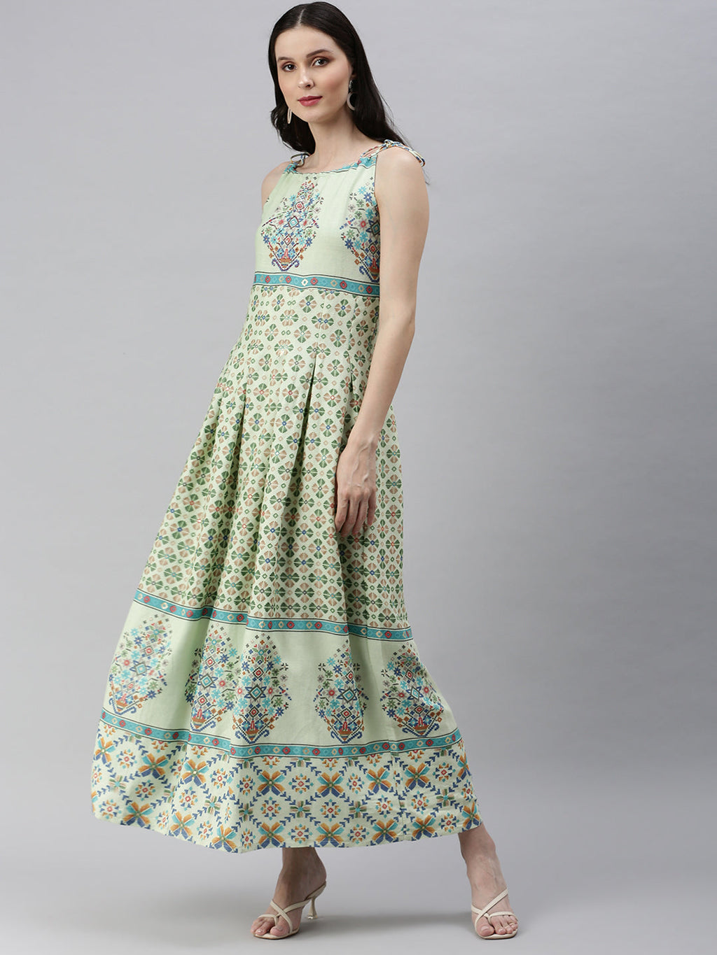 Women's Green Floral Printed Pleated Fit and Flare Kurta