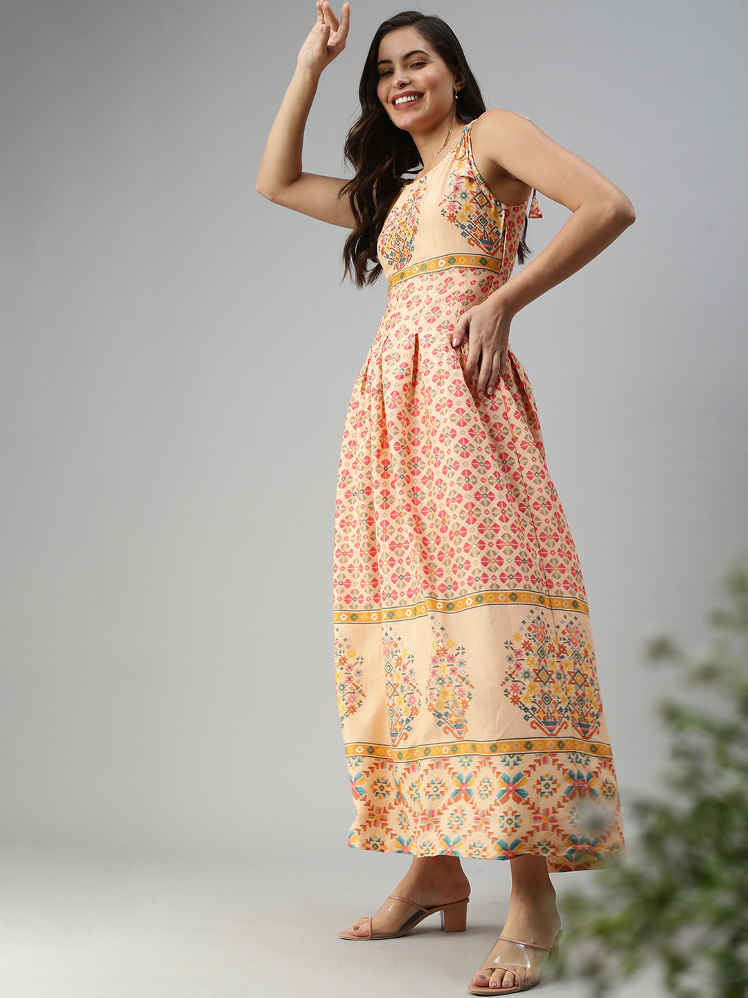 Women's Peach Floral Fit and Flare Kurta