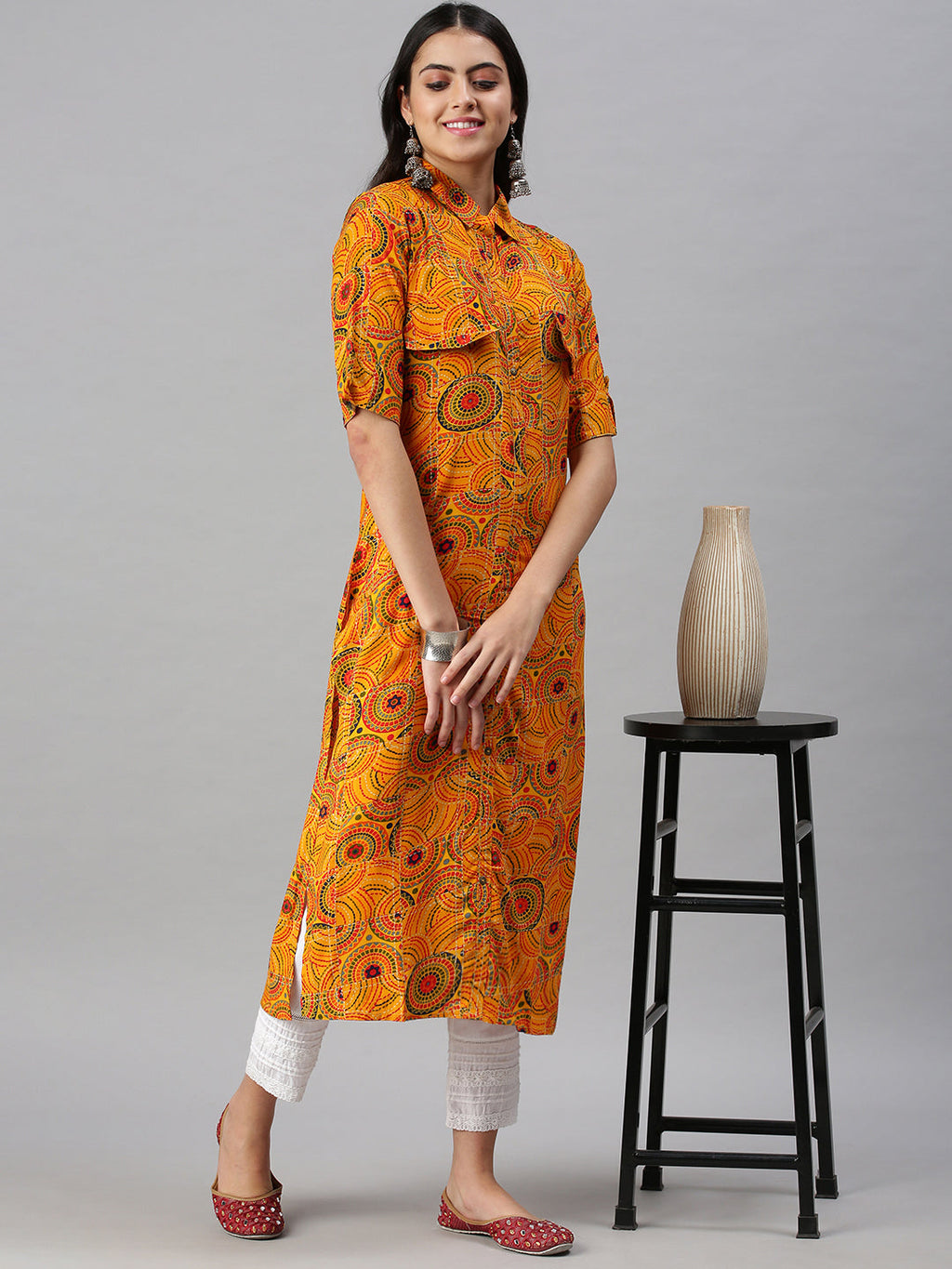 Women's Yellow Ethnic Motifs Printed Cotton Straight Kurta