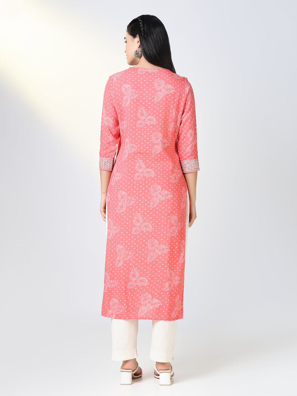 Women's Pink Ethnic Motifs Straight Kurta