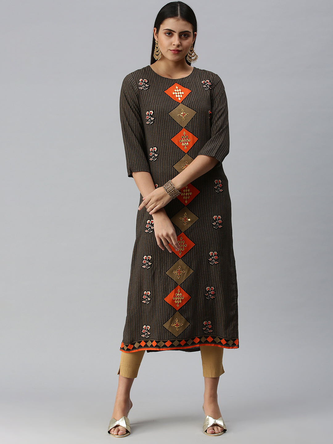 Women's Black Beige Floral Khatwa Straight Kurta