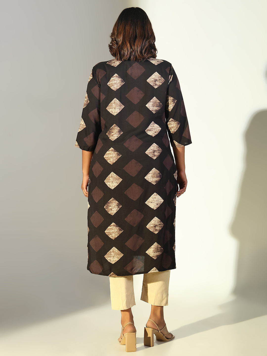 Women's Black Geometric Straight Kurta