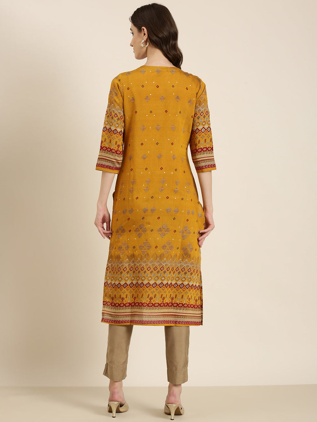 Women's Mustard Printed Round Neck Straight Kurta