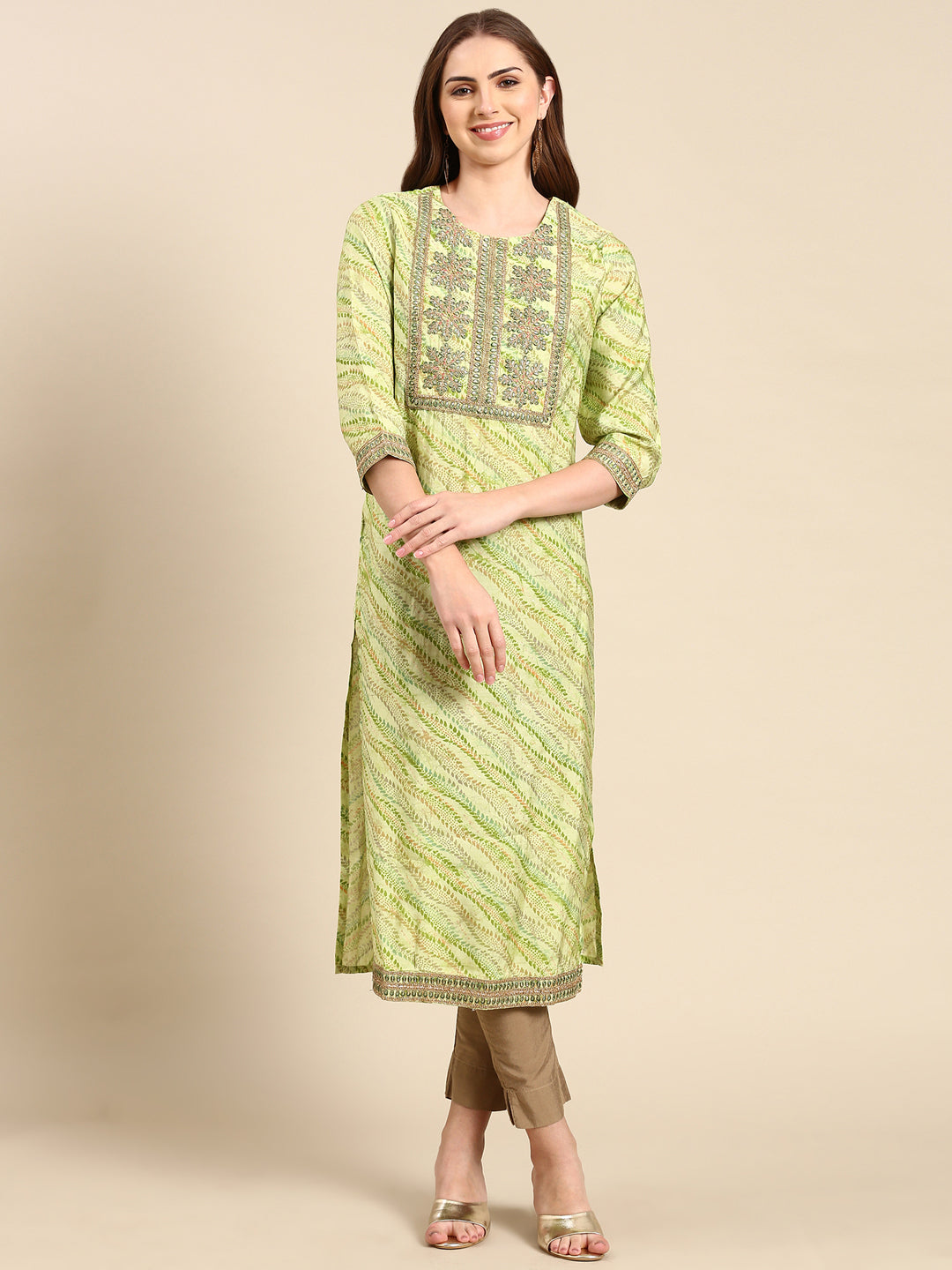 Women's Green Ethnic Motif Printed Thread Work Straight Kurta