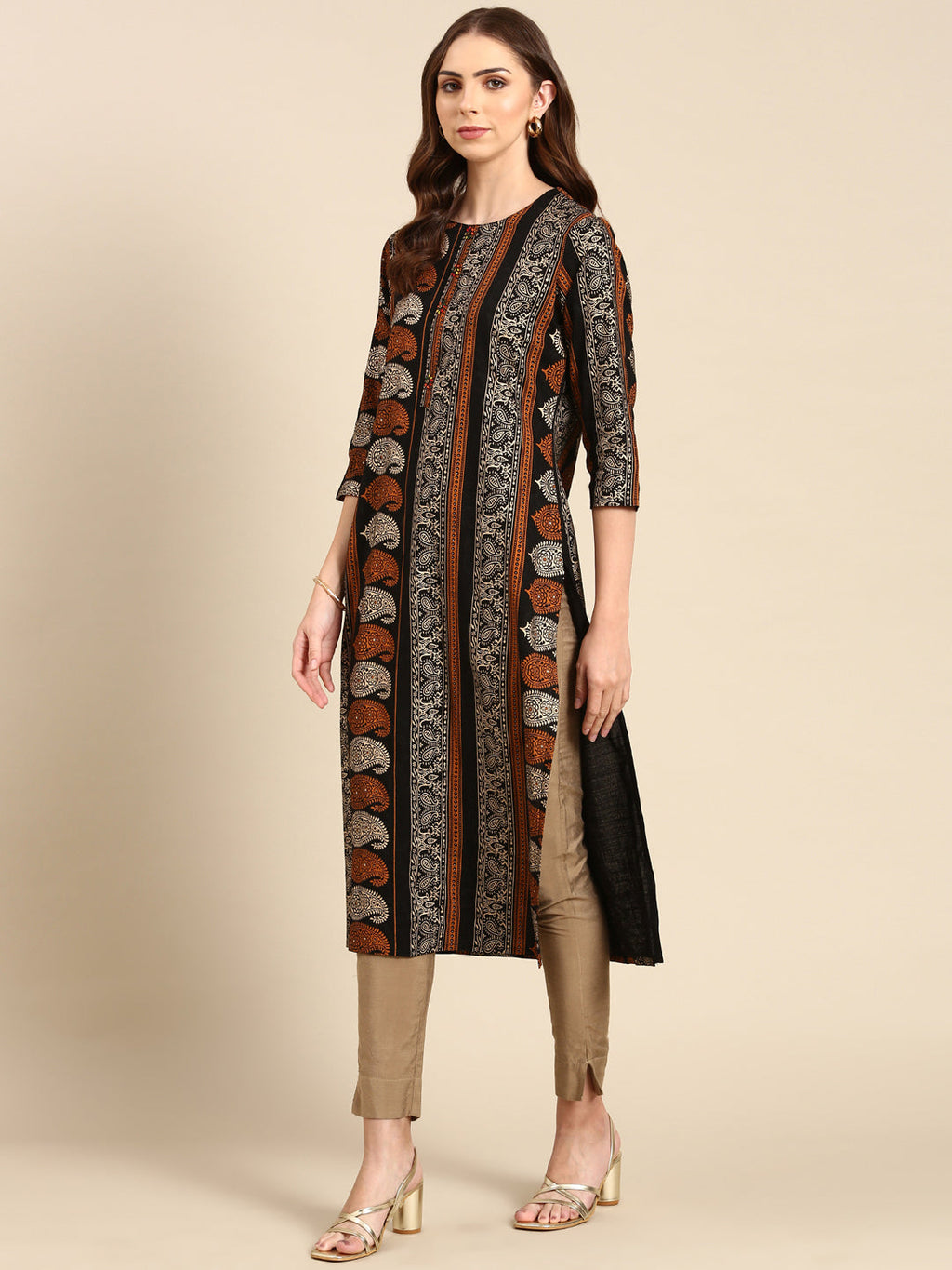 Women's Black Calf Length Ethnic Motifs Printed Straight Kurta