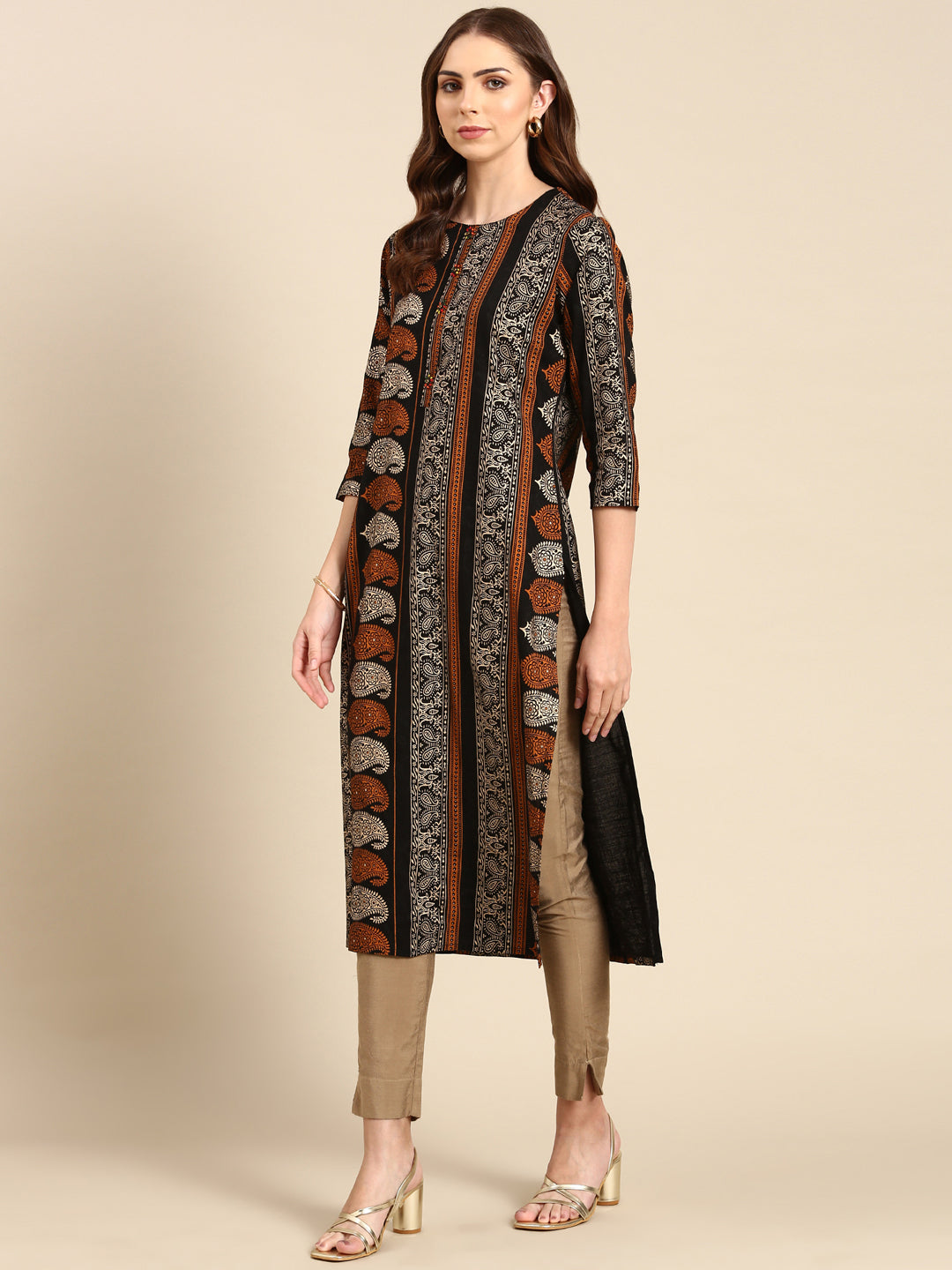 Women's Black Calf Length Ethnic Motifs Printed Straight Kurta