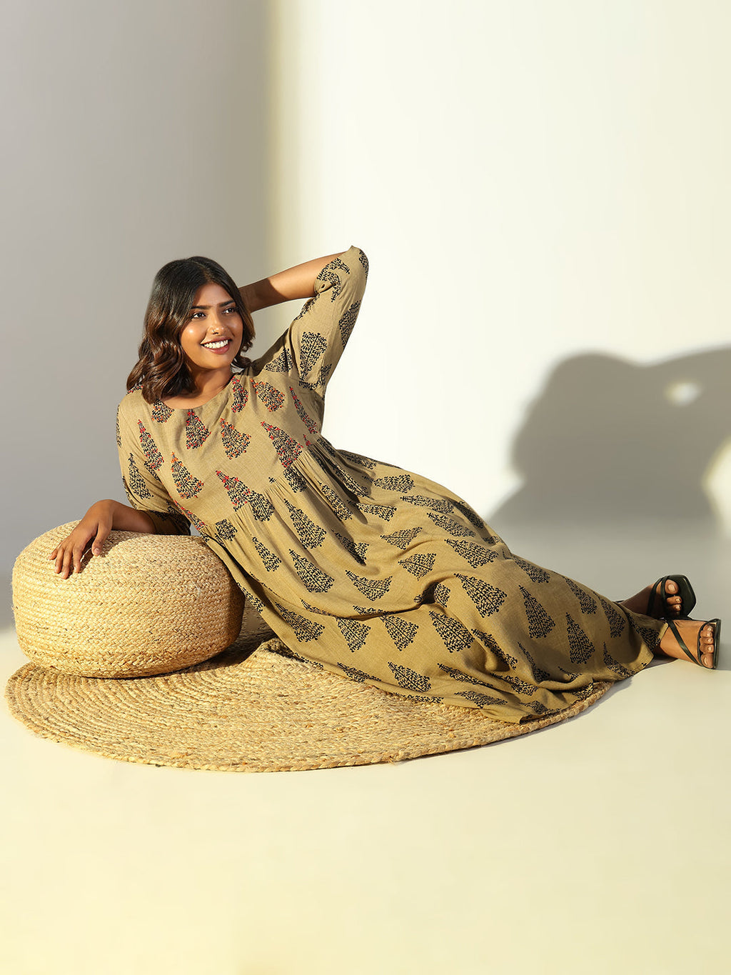 Women's Beige Graphic Anarkali Kurta