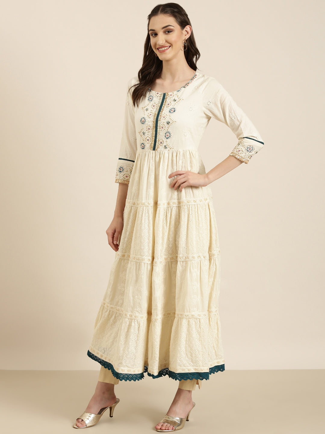 Women's Off White Floral Embroidered Tiered Anarkali Kurta