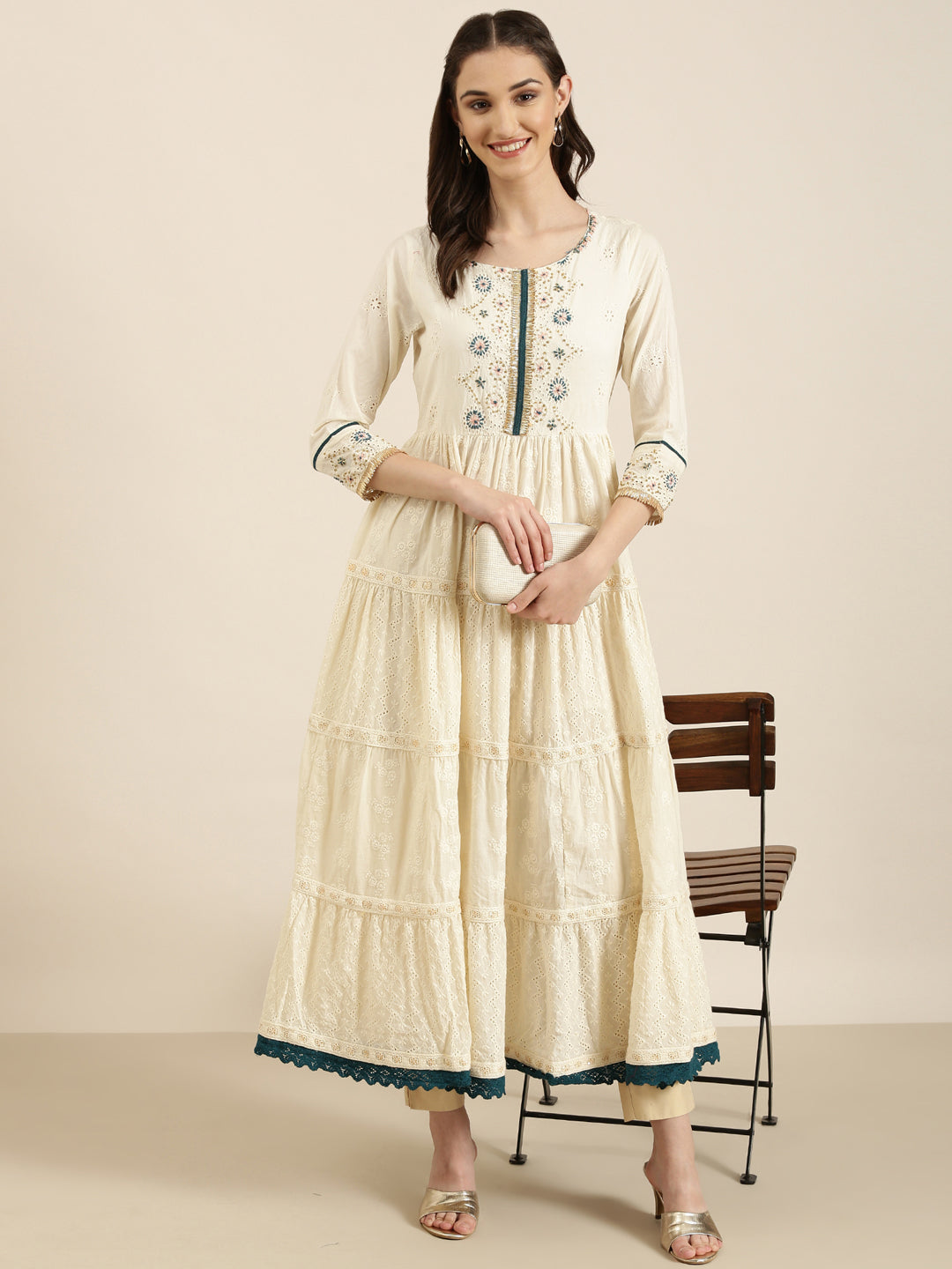 Women's Off White Floral Embroidered Tiered Anarkali Kurta