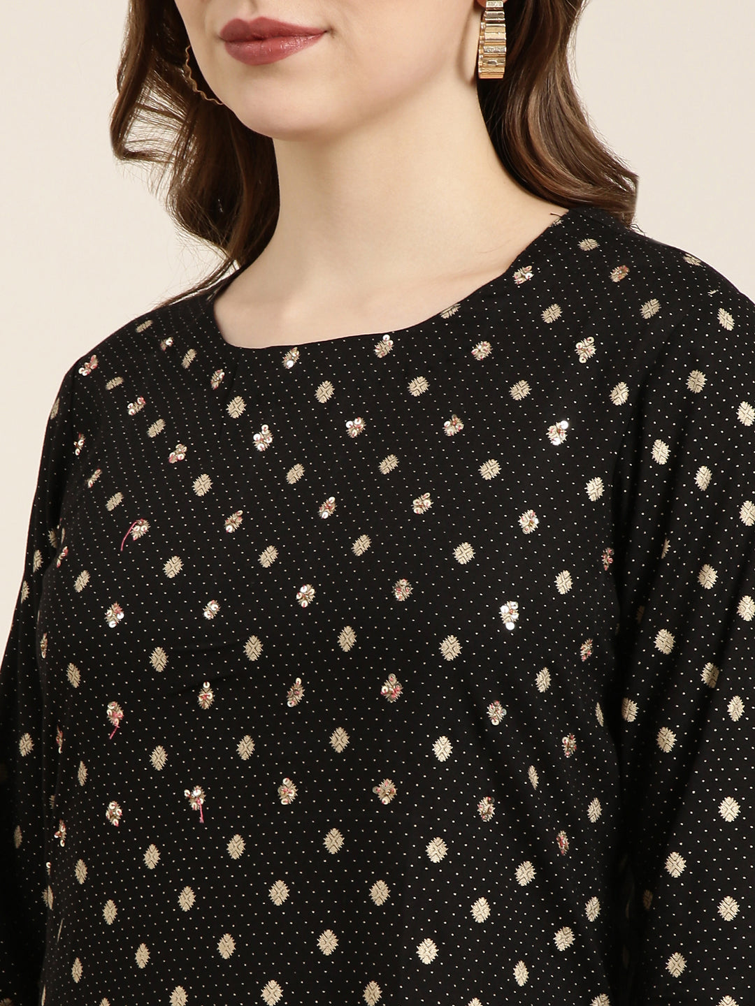 Women's Straight Black Geometric Kurta