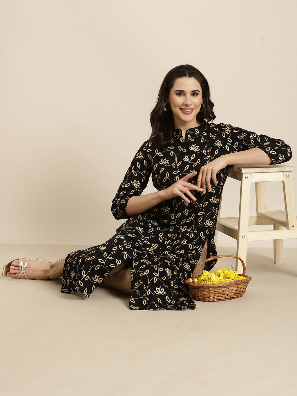Women's Straight Black Floral Kurta