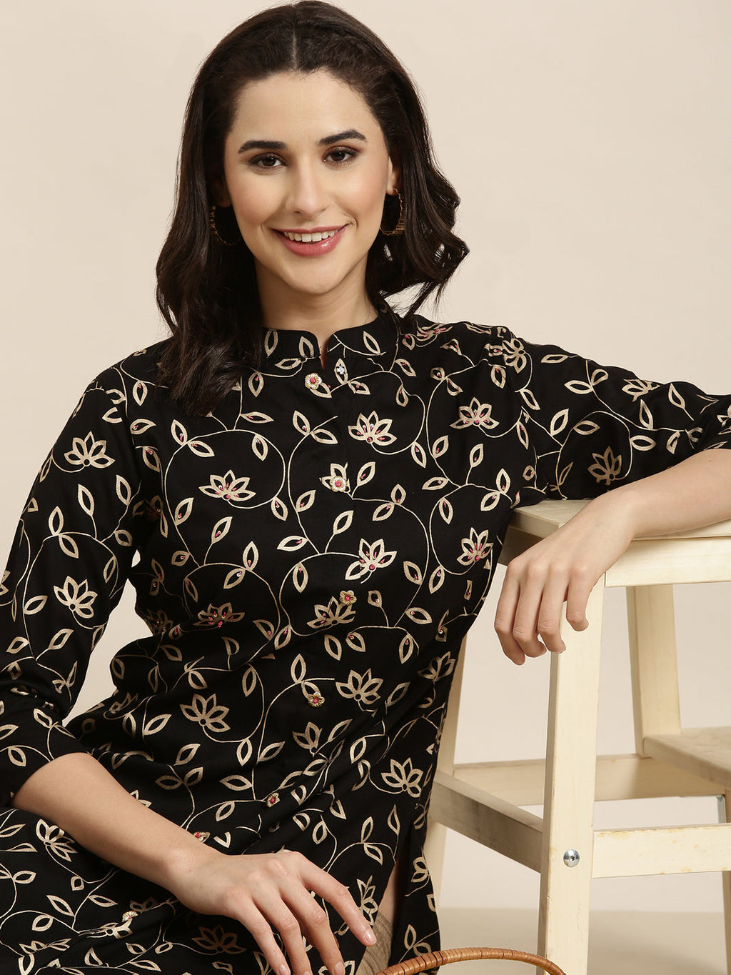 Women's Straight Black Floral Kurta