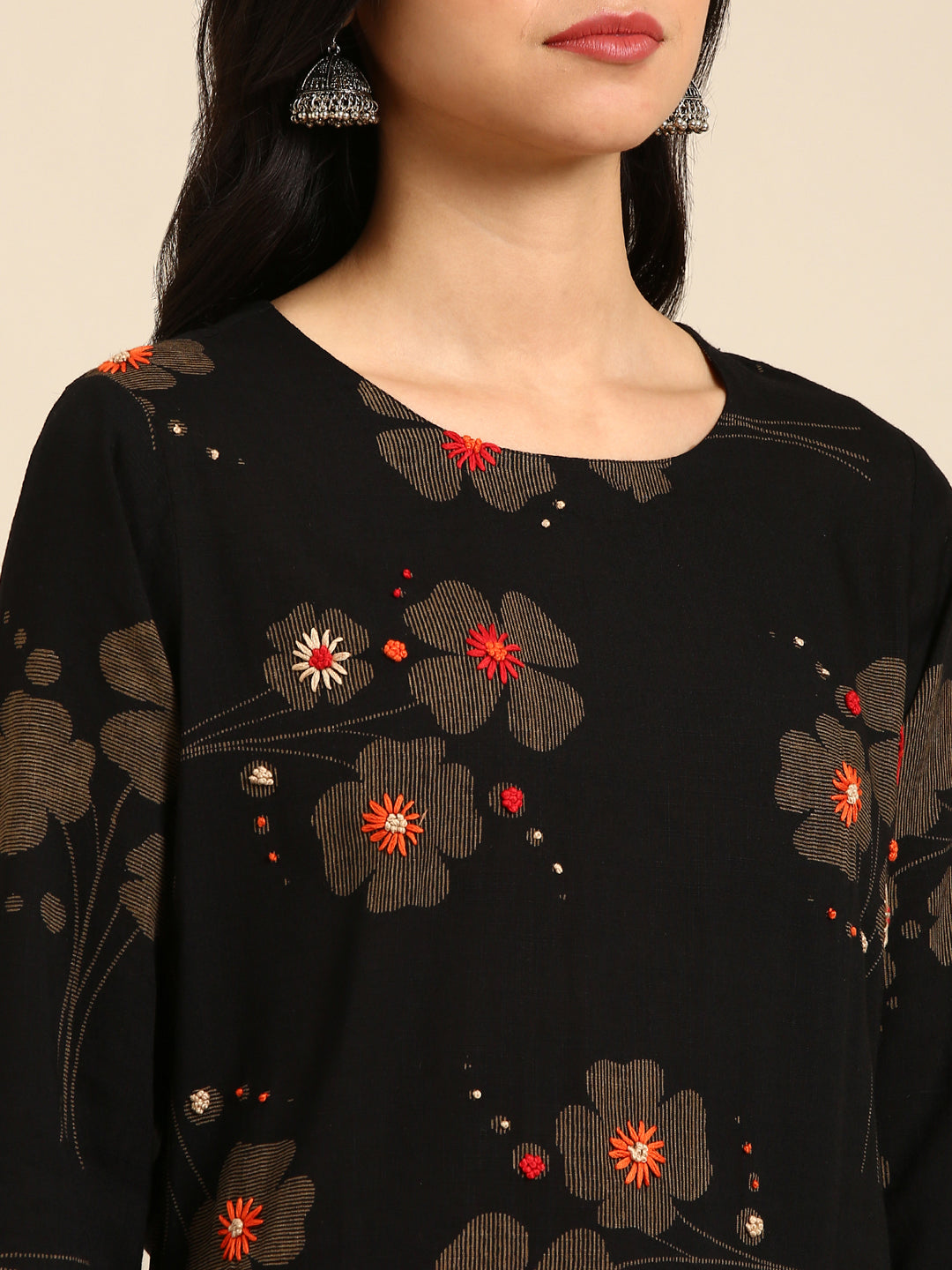 Women's Embroidered Black Straight Kurta
