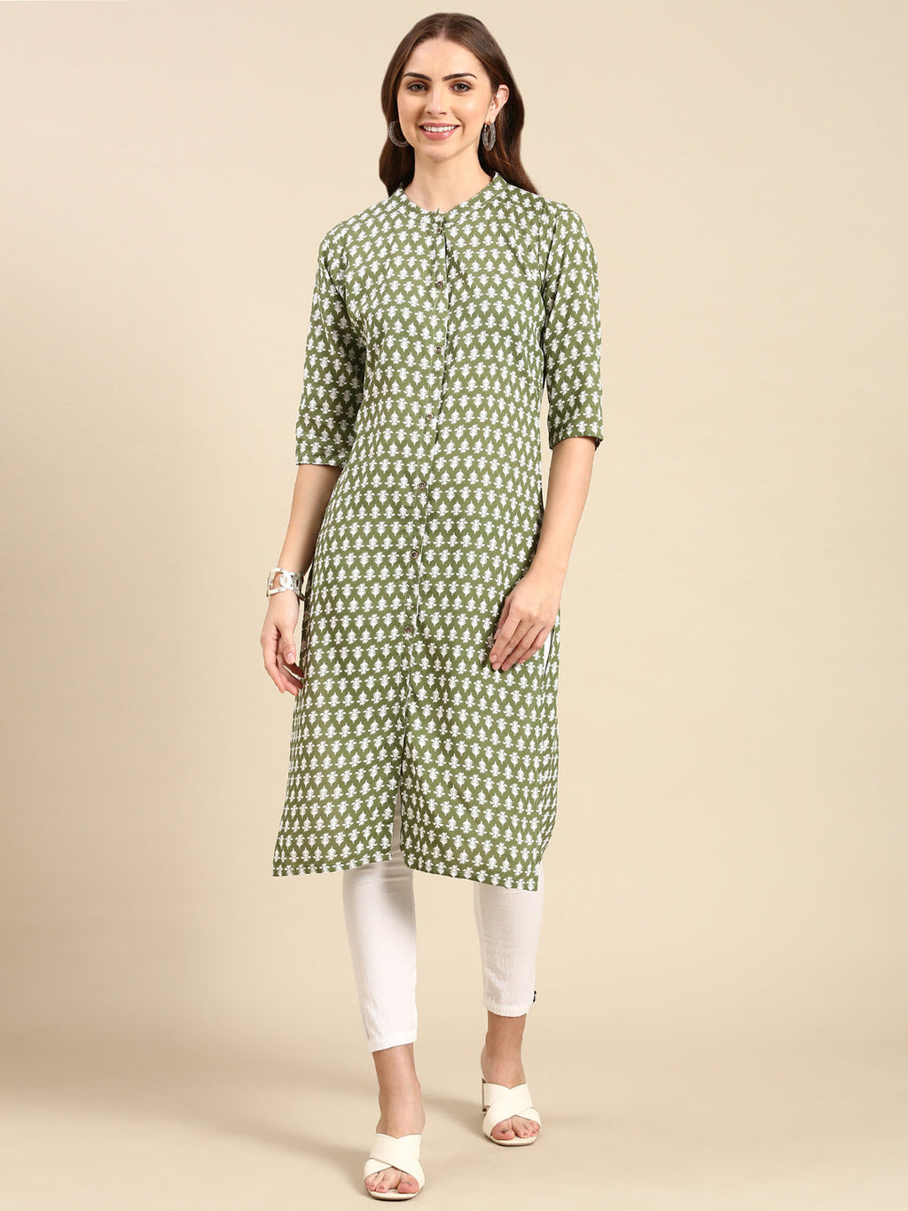 Women's Green Mandarin Collar Floral Printed Straight Kurta