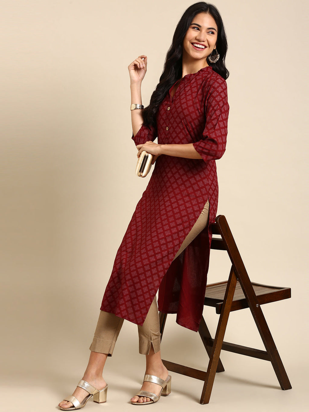 Women's Red Printed Straight Kurta